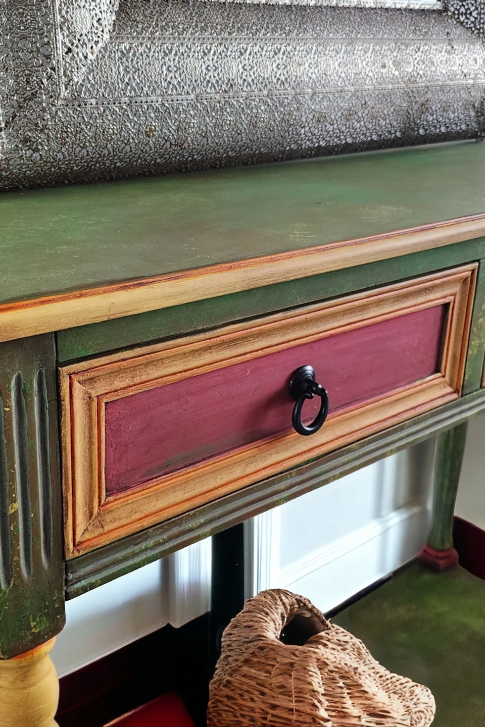 indian style handpainted side table - photo 3