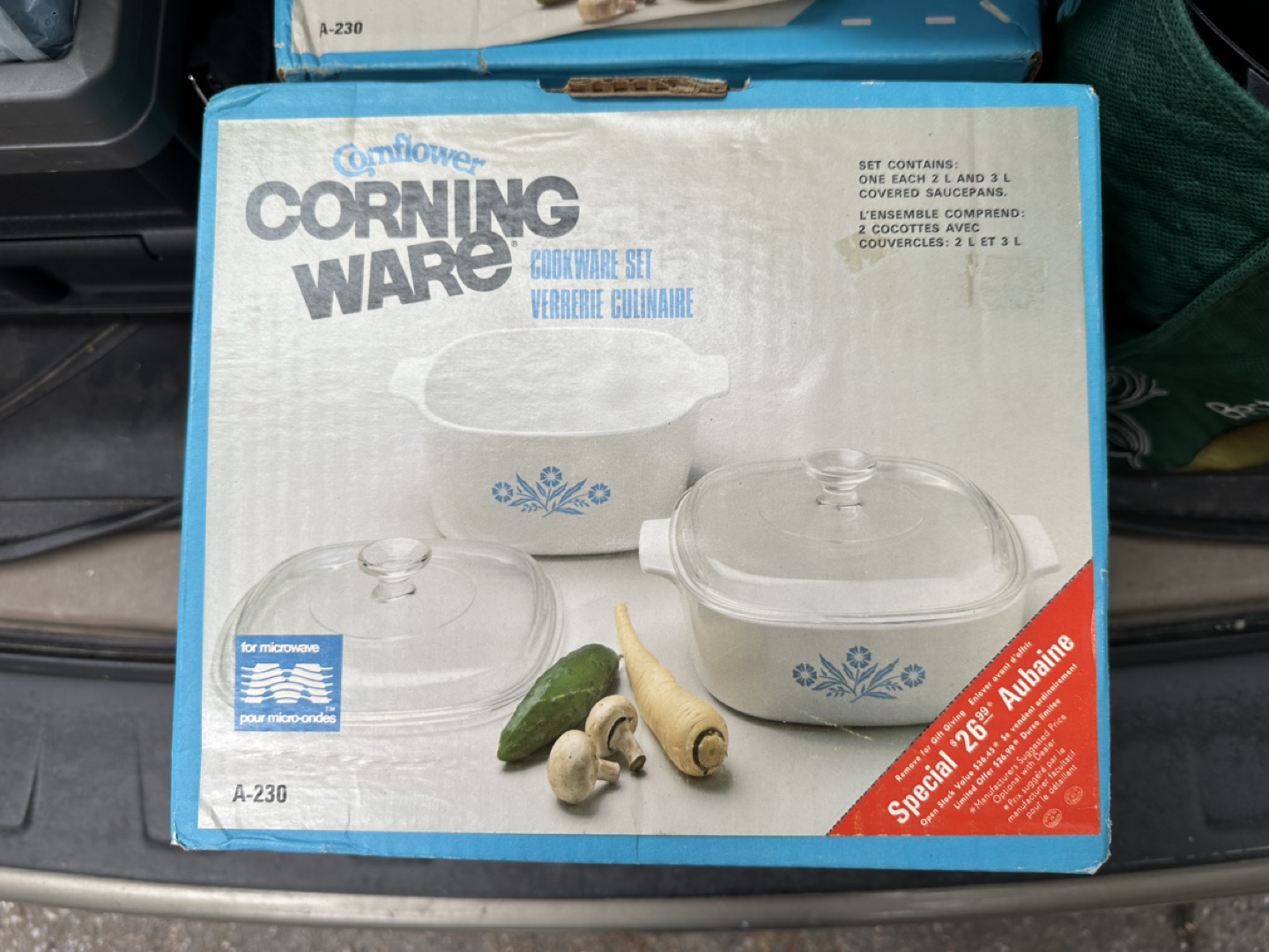 BNIB Corning Ware Set, 4 pcs thumbnail