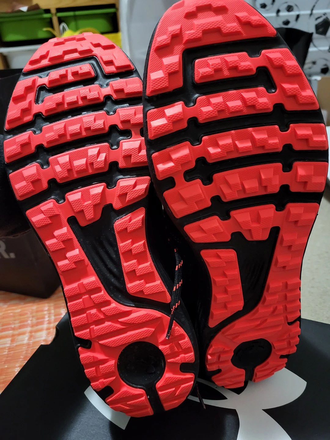Under Armour brand new Gore-Tex - photo 3