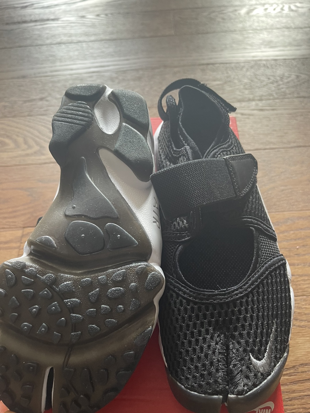 Women’s Nike Air Rift Sz6 - photo 3