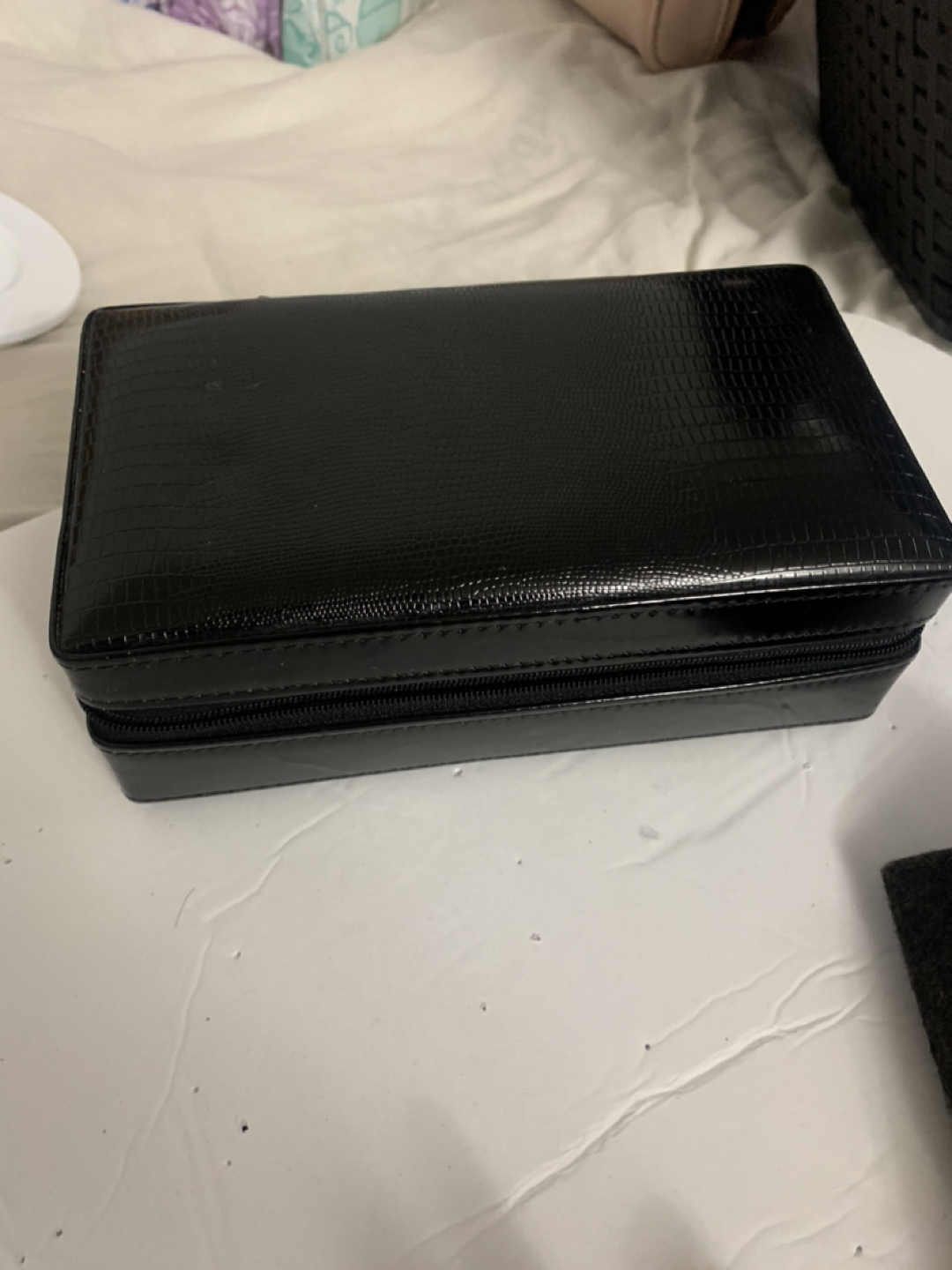 Leather jewelry box