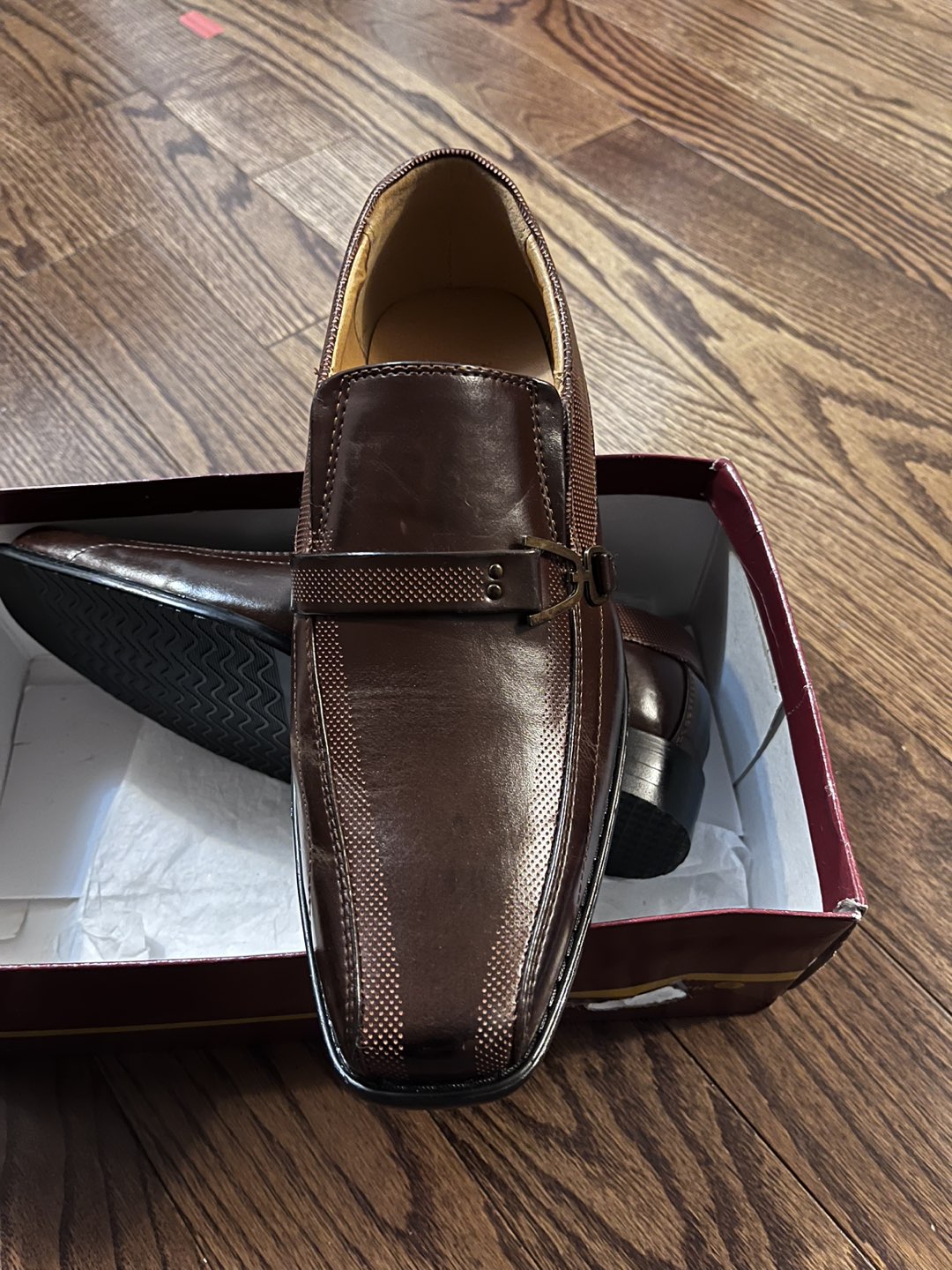 Brand new John Romaine youth leather shoes image indicator(3)