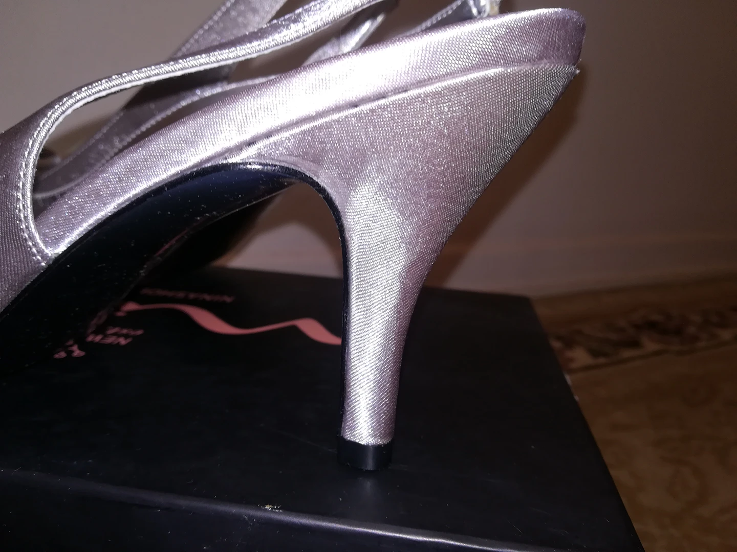 NEW Nina Shoes Dressy silver sandal, shoe size 8.5 image indicator(4)