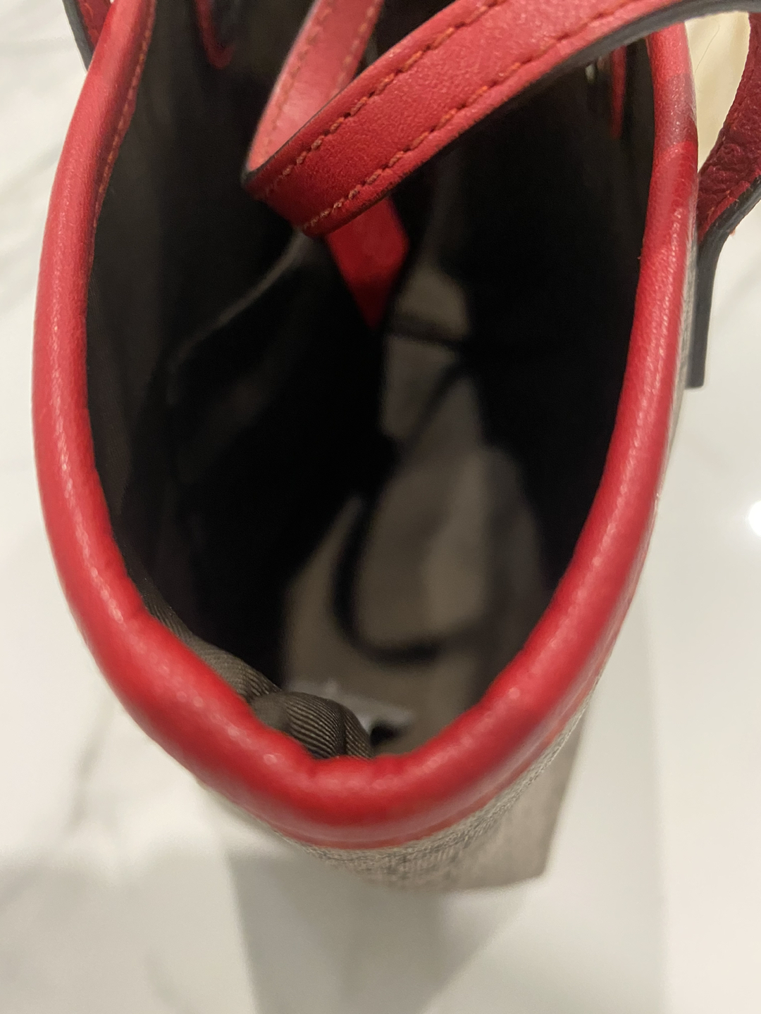 Gucci small bag image indicator(4)