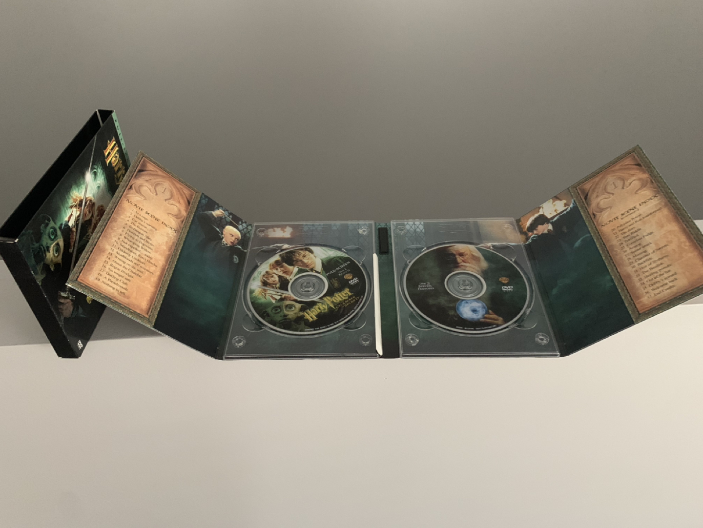 Harry Potter & the Chamber of Secrets DVD  Full screen edition image indicator(2)