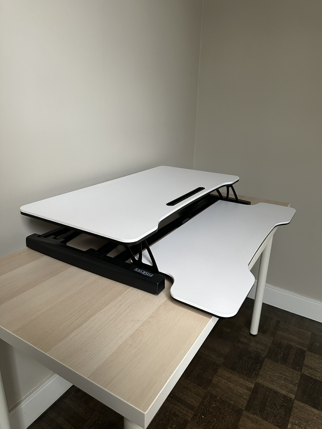 Standing desk - photo 2