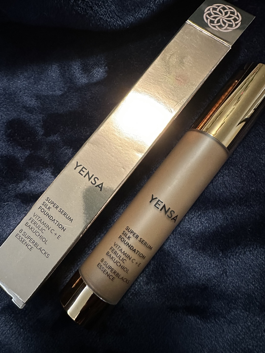 Yensa super silk foundation vitamin C + E thumbnail
