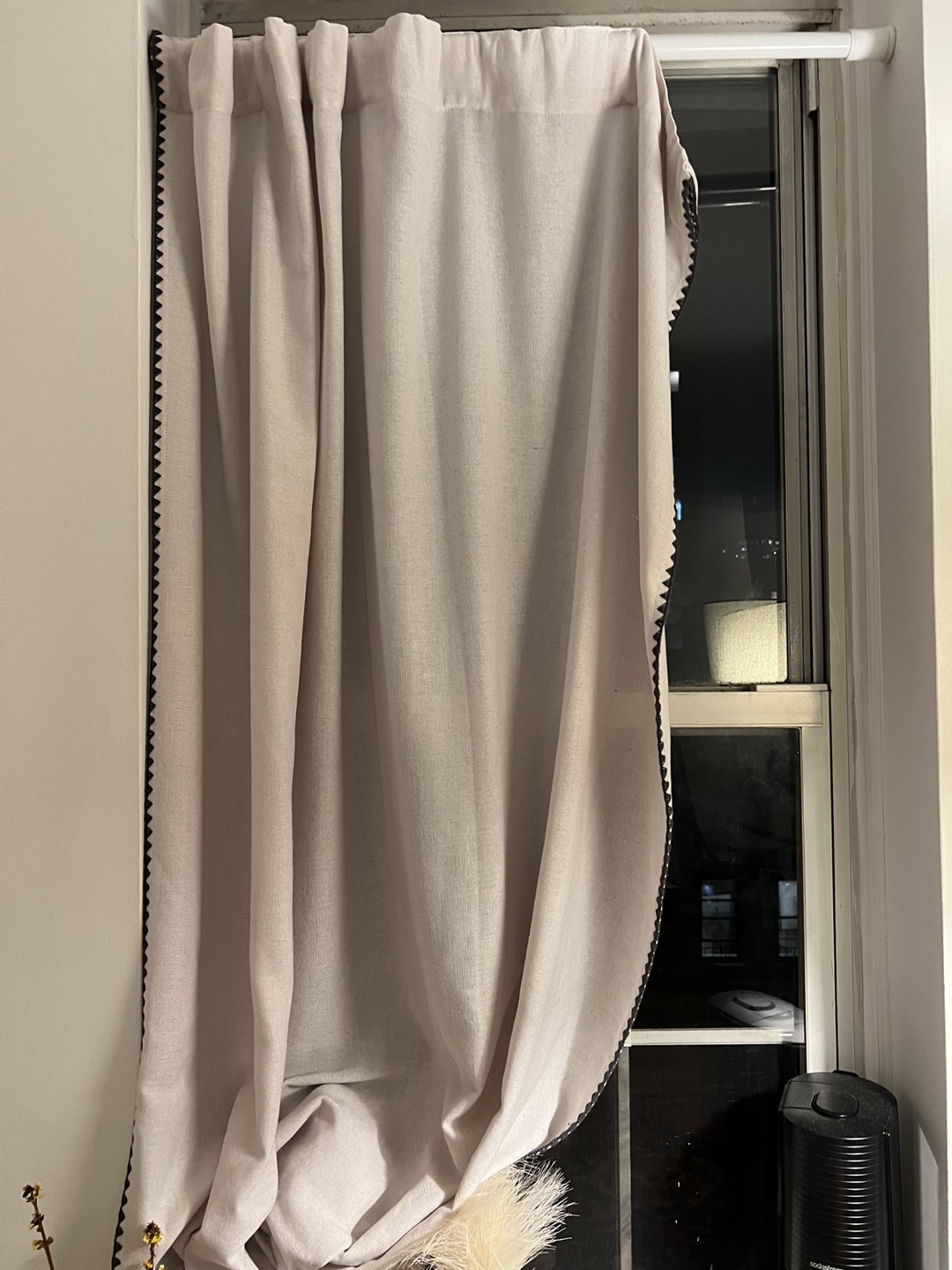 Curtain with rod