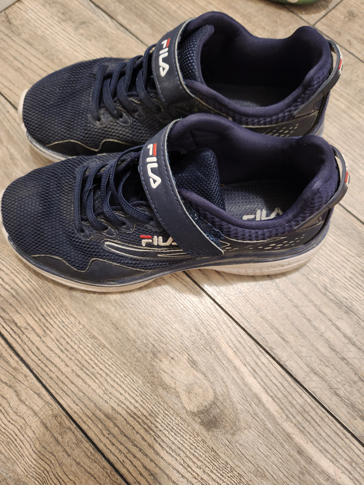 #freecycle navy blue boys sneaker shoes - photo 4