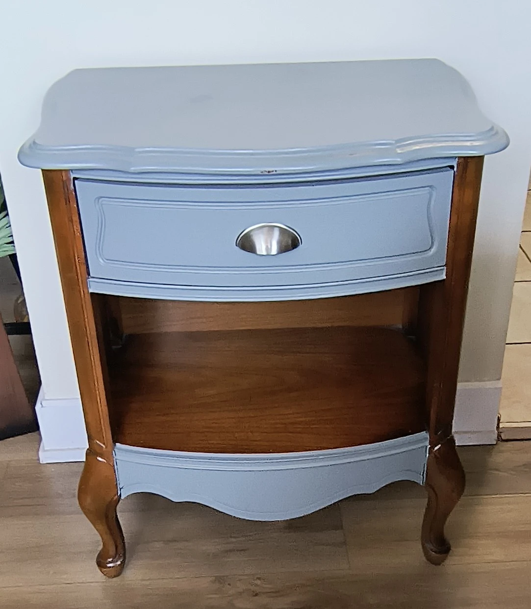 side table thumbnail