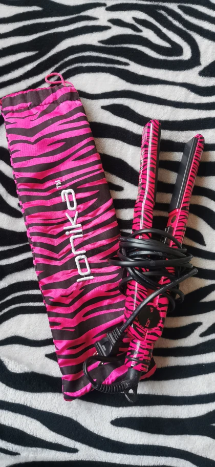 ionika hair straightener thumbnail