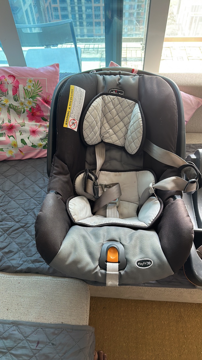 Chicco infant car seat & Stroller - photo 4
