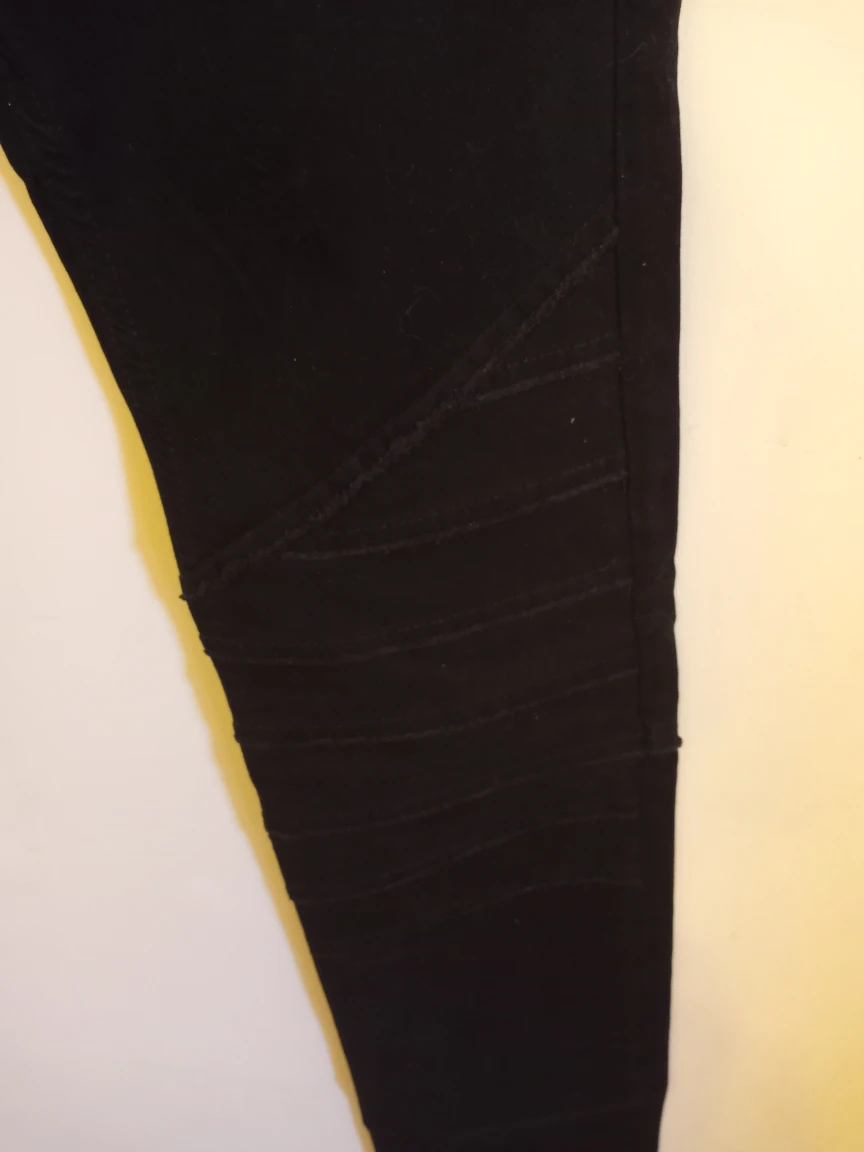 BNWT) H&M black motor jeans image indicator(4)