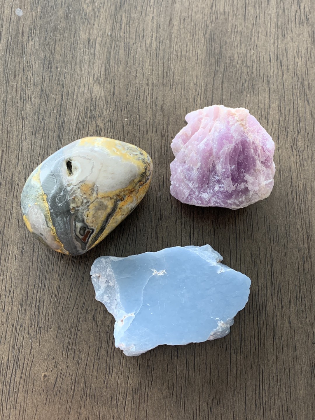 Crystals/Gem stones 3 pieces thumbnail