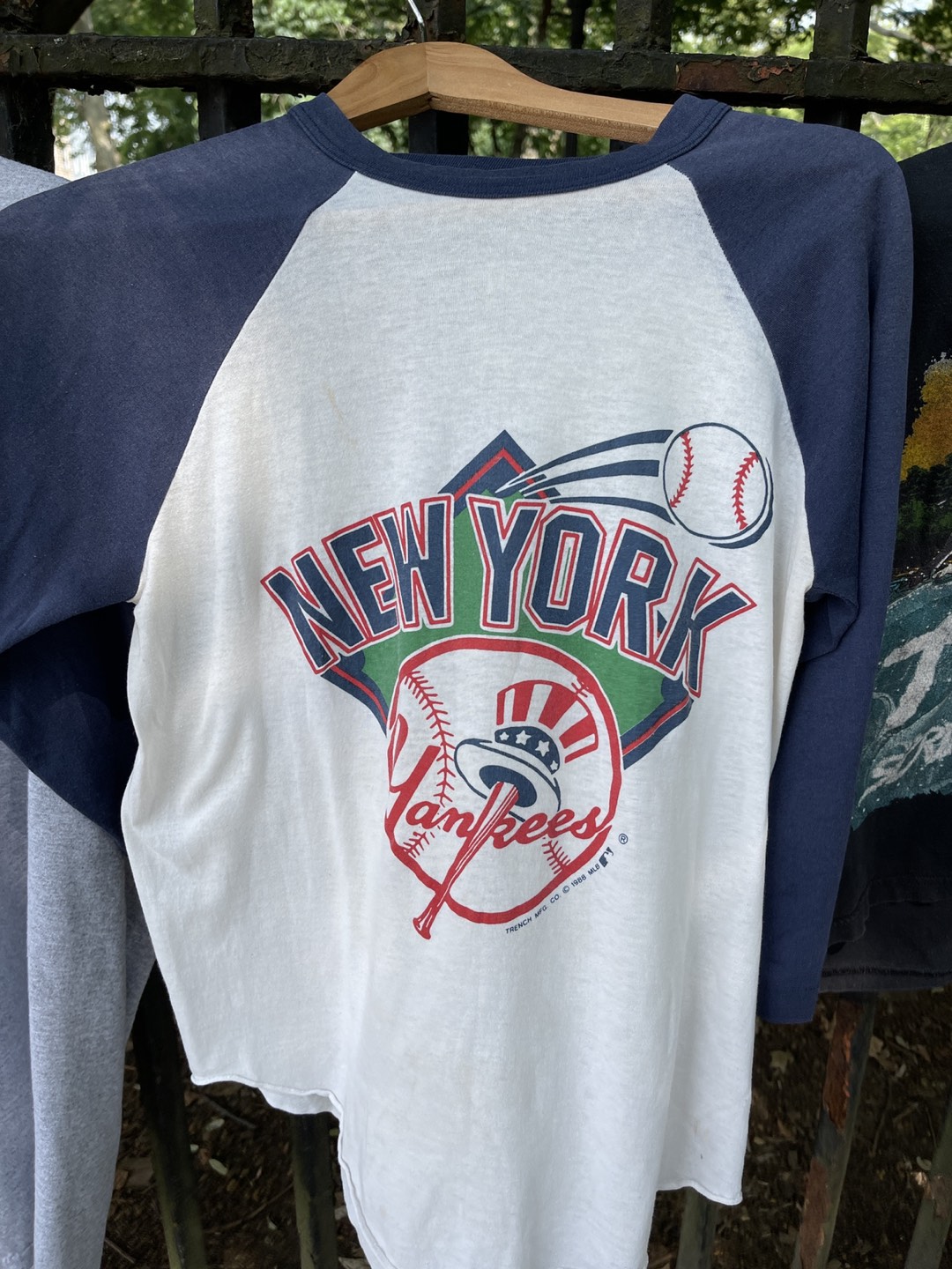 Vintage 80s New York Yankees 3/4 T-shirt