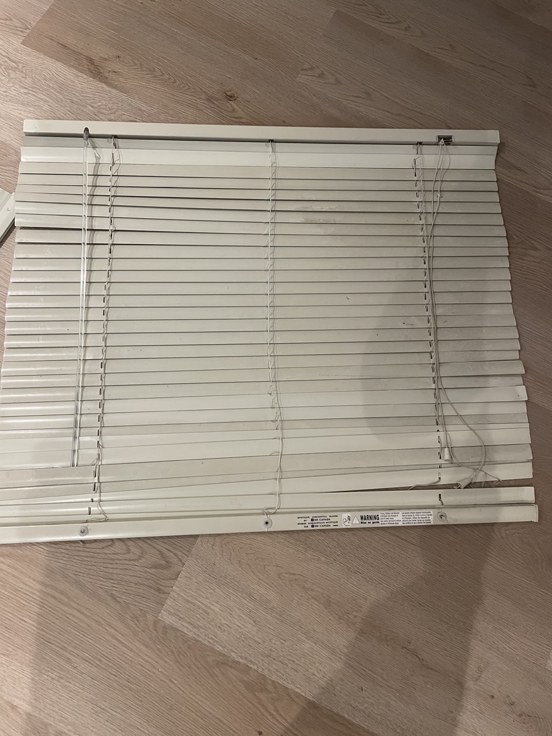 Blinds for windows (3) and for door(1)