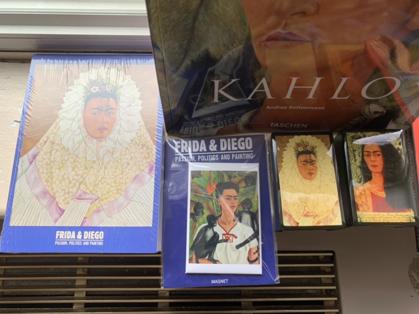 Frida Kahlo Items - photo 2