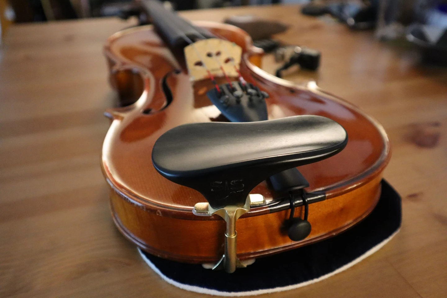 Strunal 4/4 Violin Kit (hard case, 2 bows, shoulder rest) - photo 5