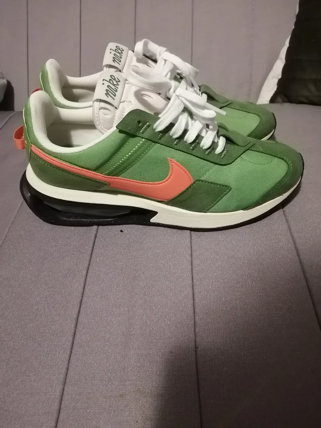 Nike shoes - photo 2