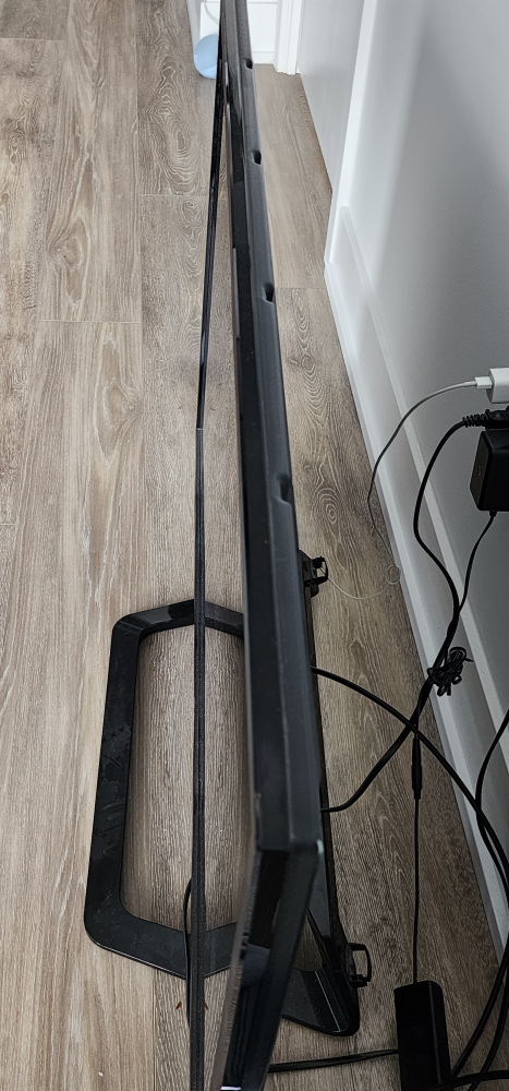 LG Smart TV 43 inches - photo 3
