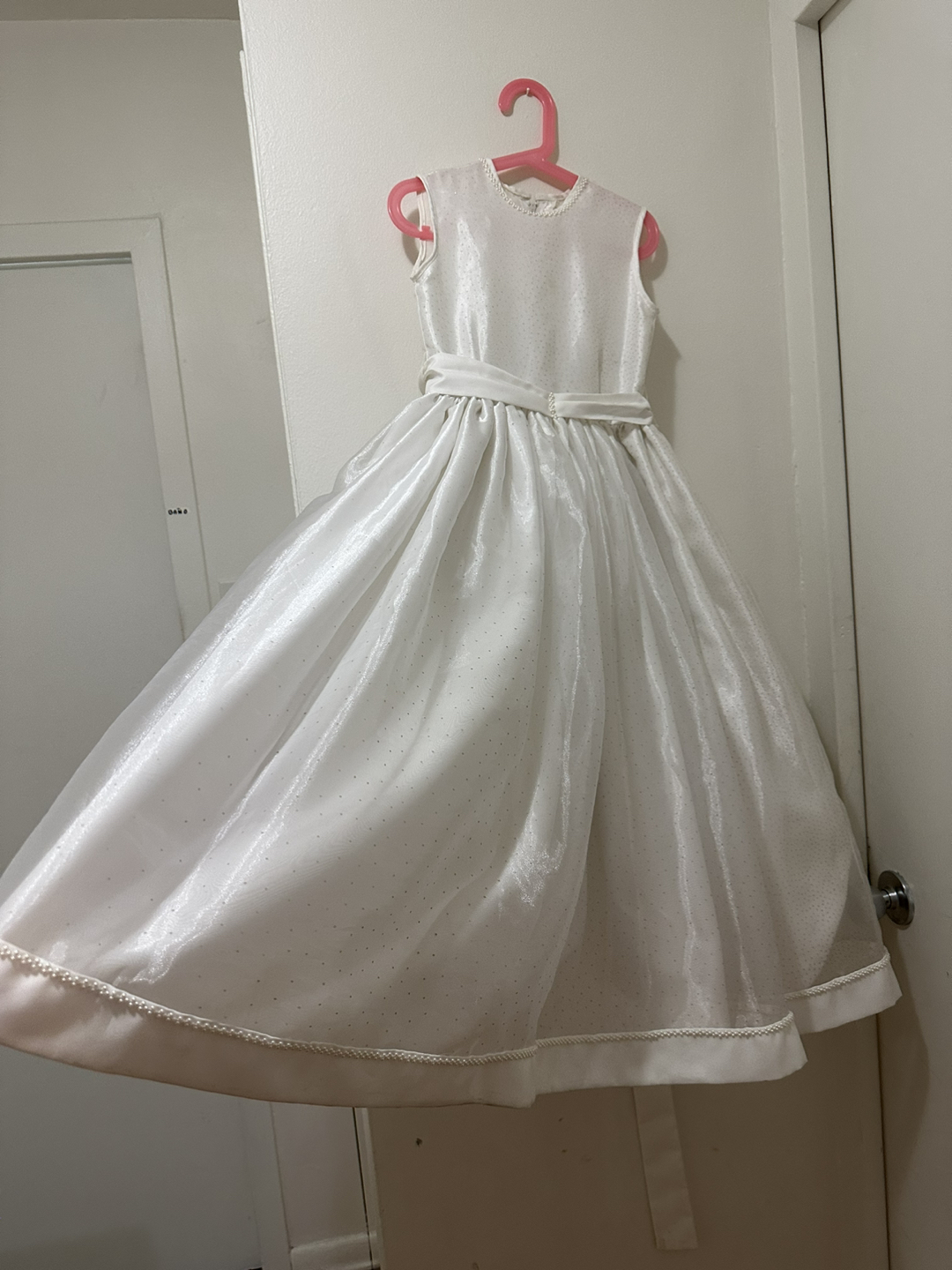 Satin Communion Dress 9-12 years Old. - photo 5