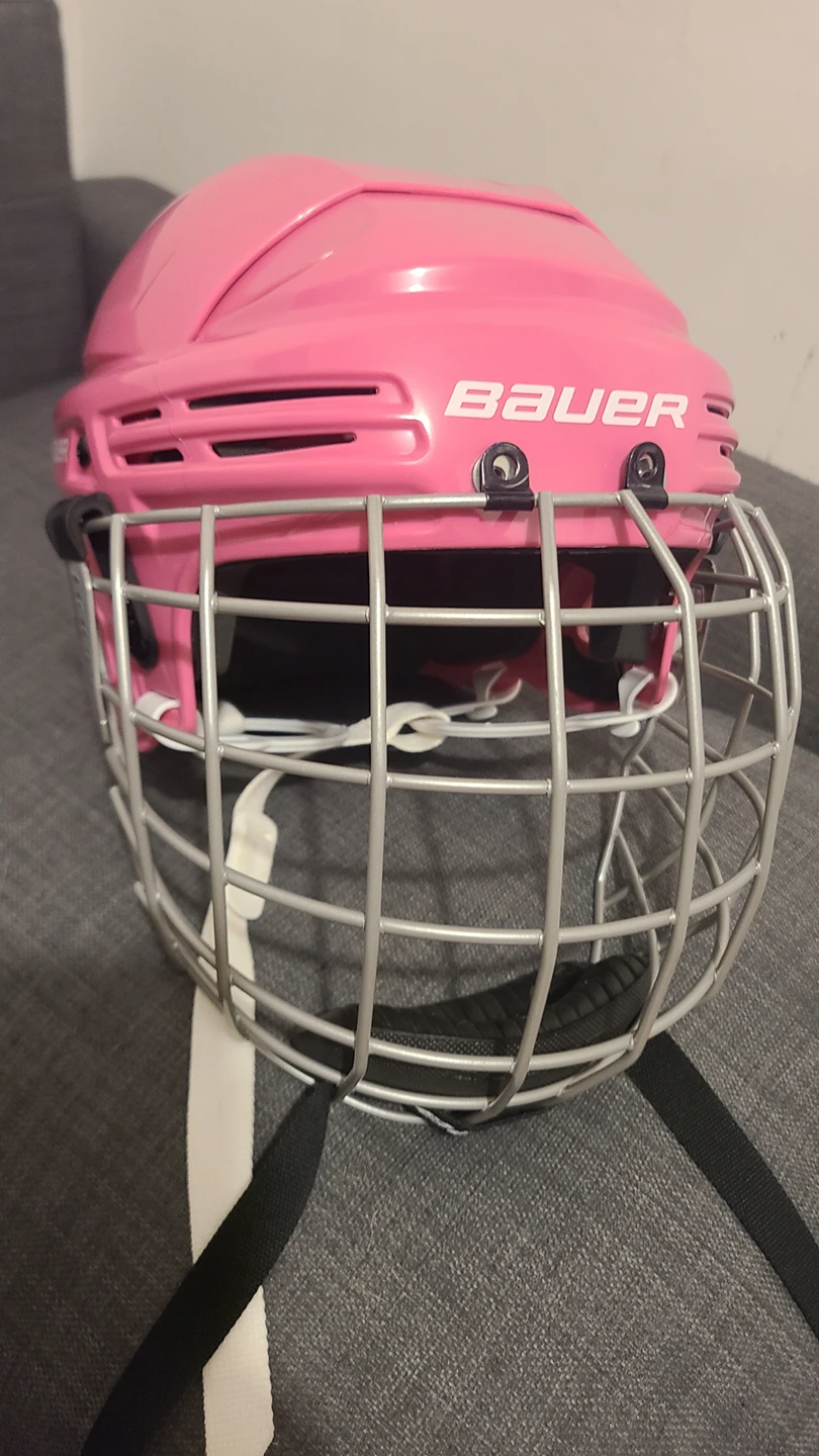 free hockey helmet thumbnail