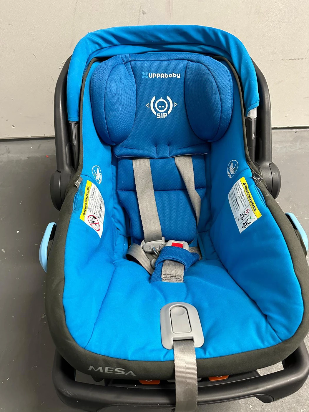 Uppababy Mesa Carseat with base thumbnail