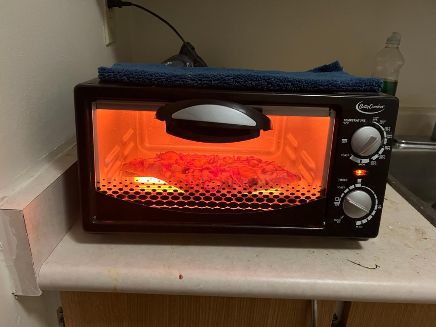 Betty Crocker microwave