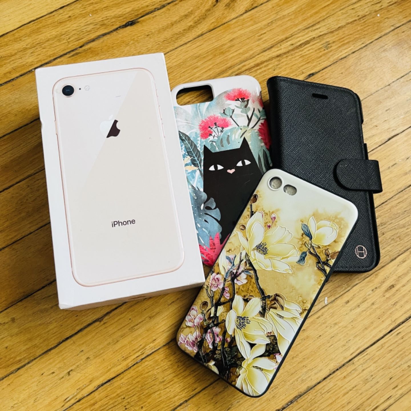 iPhone 8 (with cases)