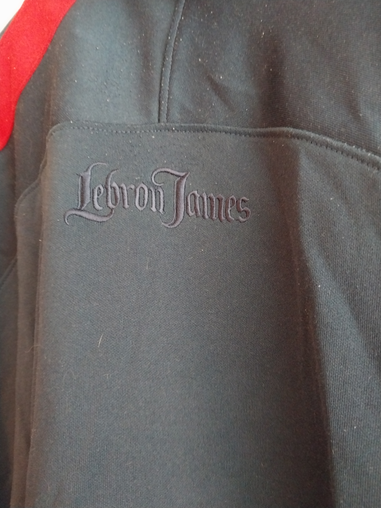 LeBron Sweater - photo 3