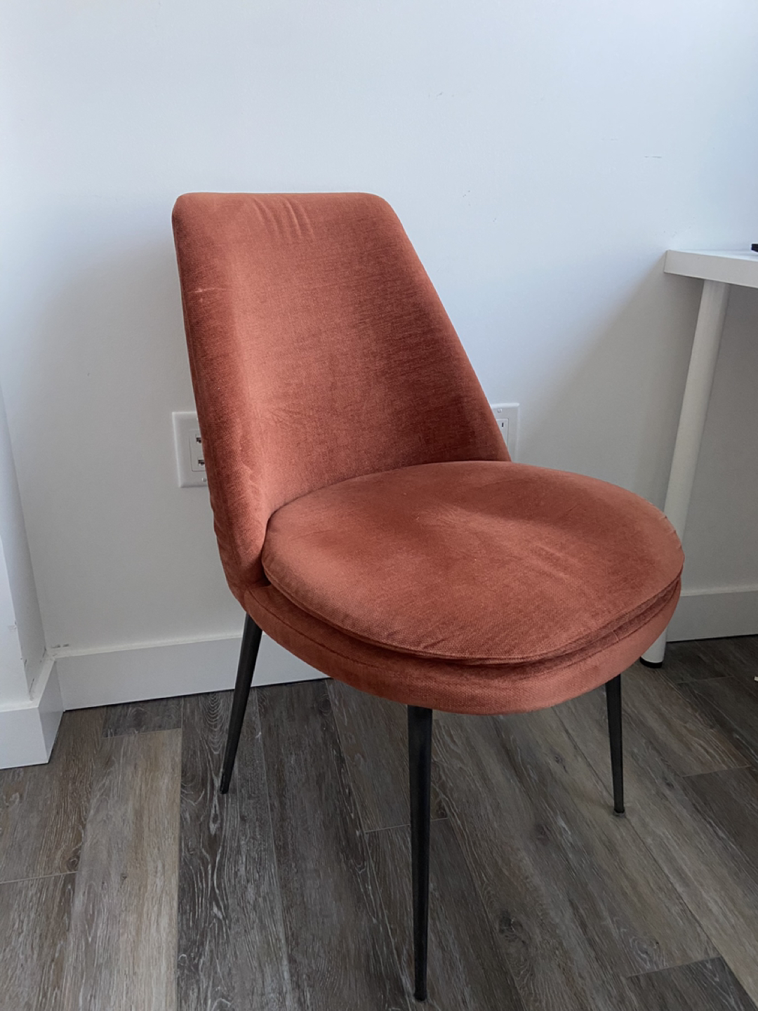 Chair (living or office chair) thumbnail