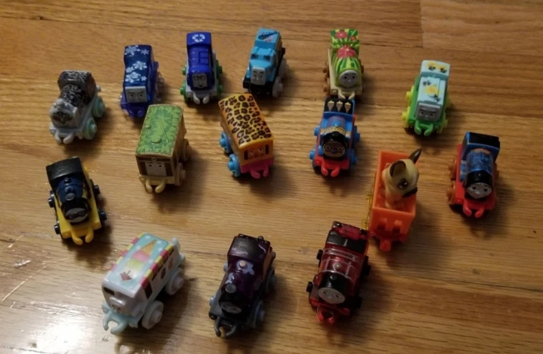 15 thomas the train minis toy trains
