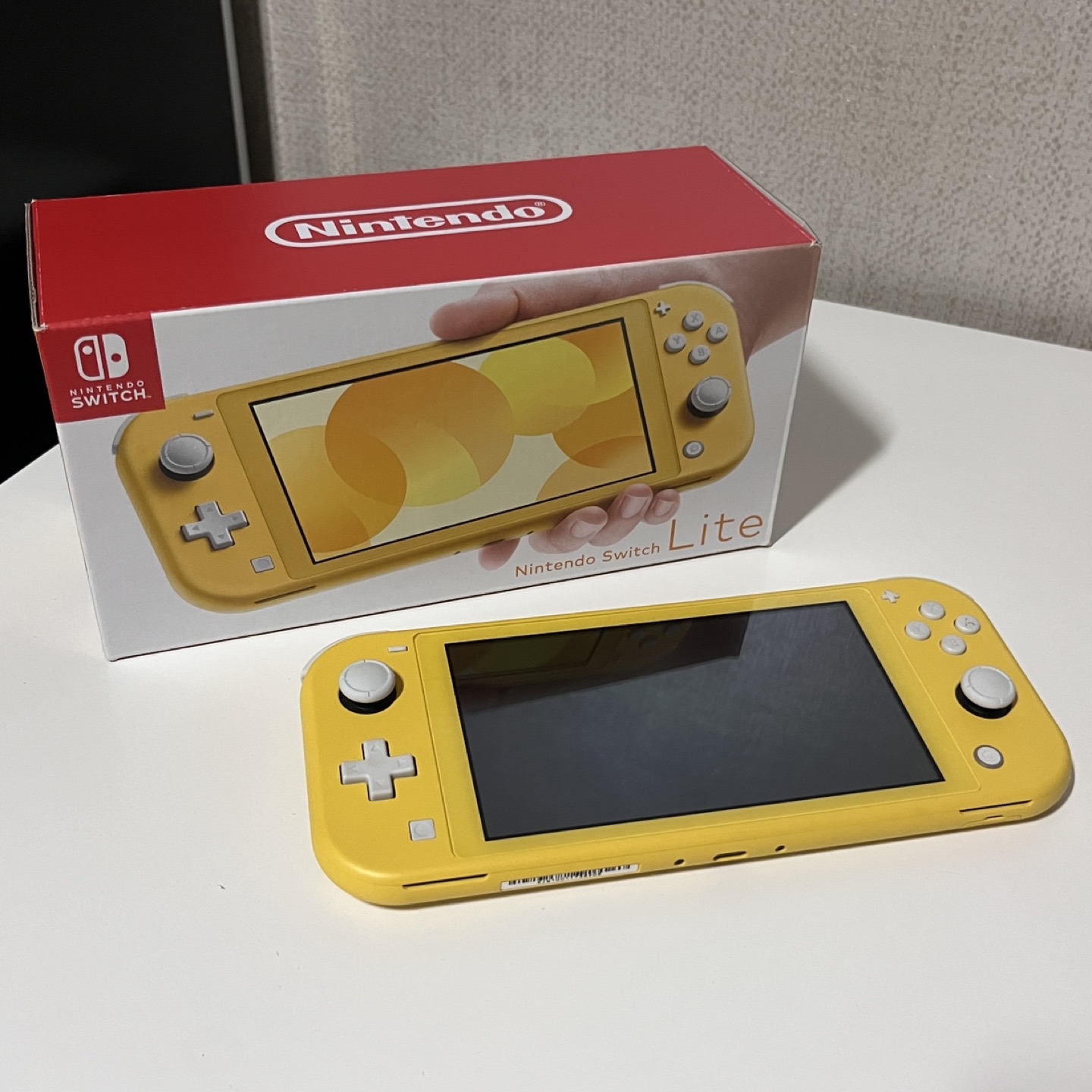 Nintendo Switch Lite Yellow