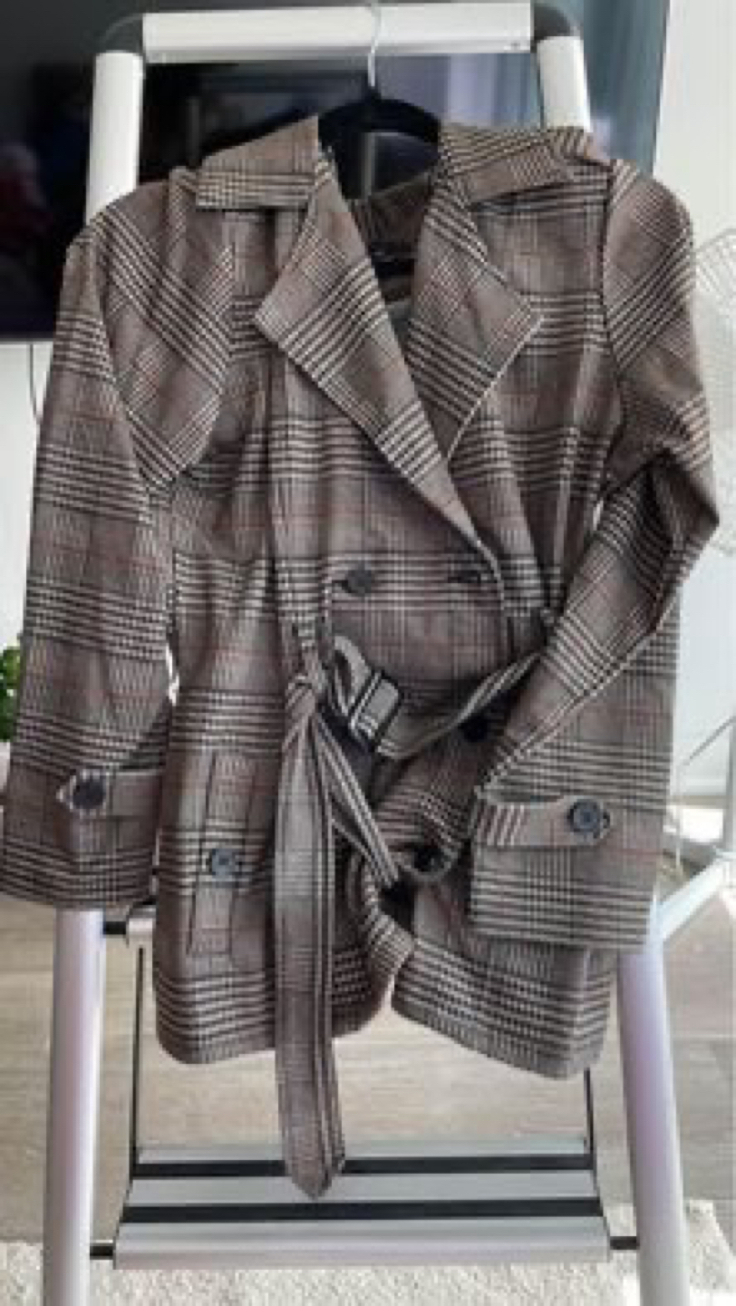 Women’s grey checked padded jacket