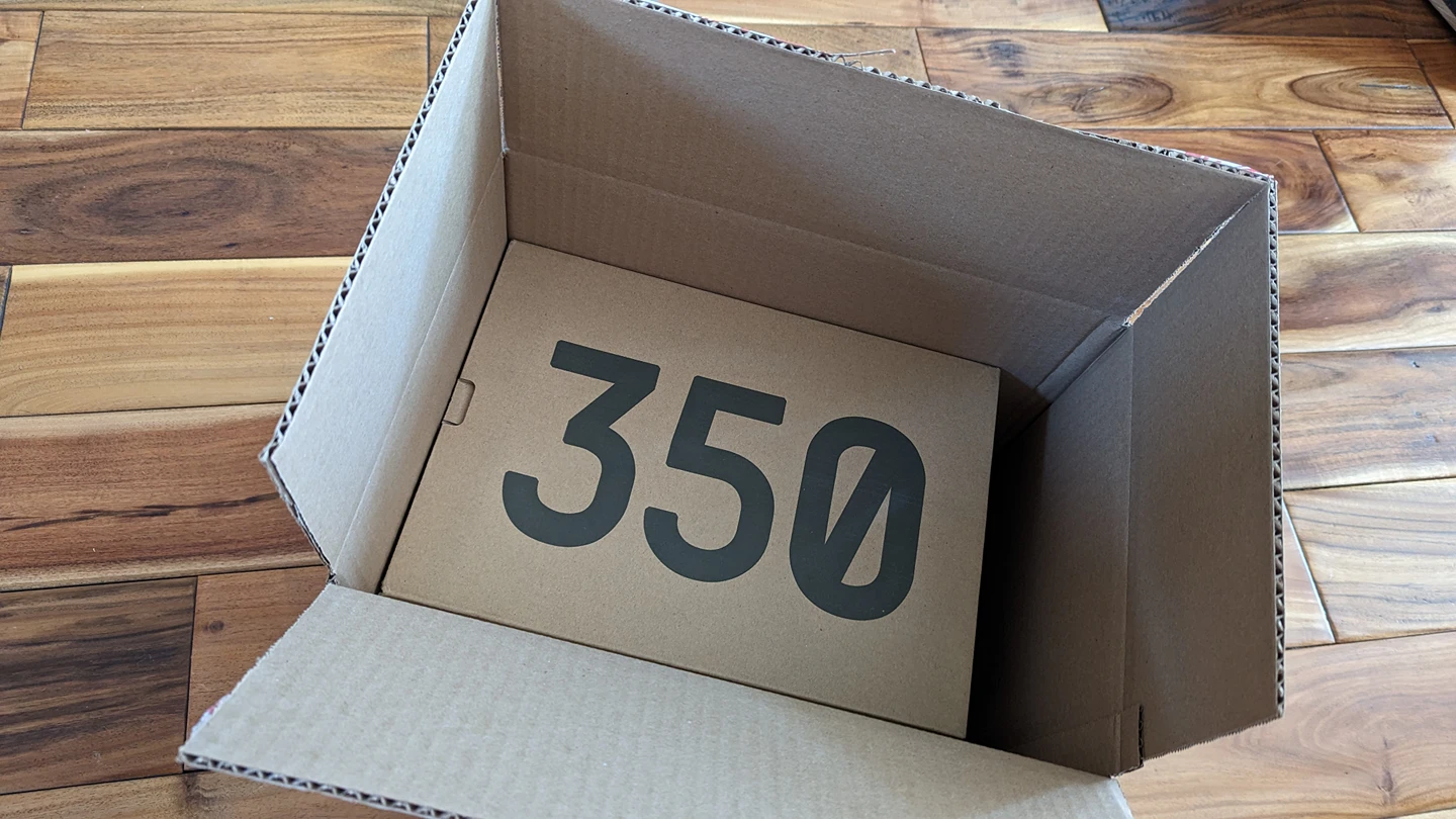 Yeezy 350 V2 ONYX - photo 5