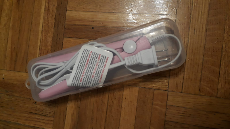 💰️Nano Facial Mister, Mini Hair Straightener and Card Holder💰️ - photo 3