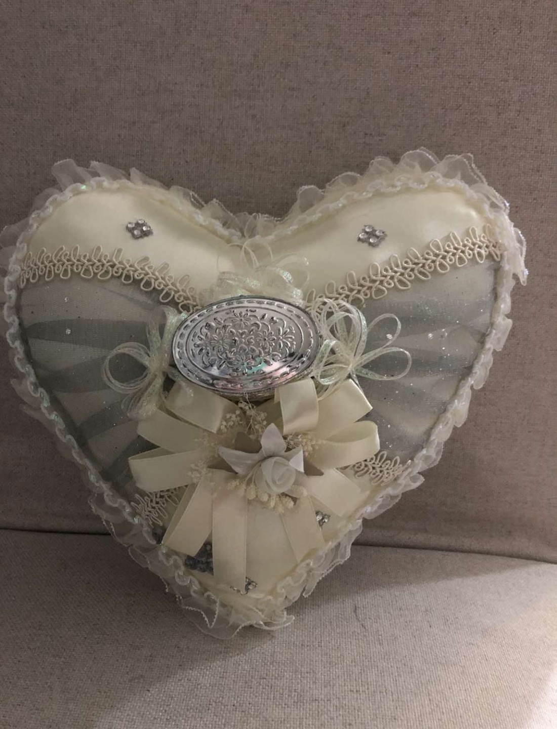 Wedding ring pillow