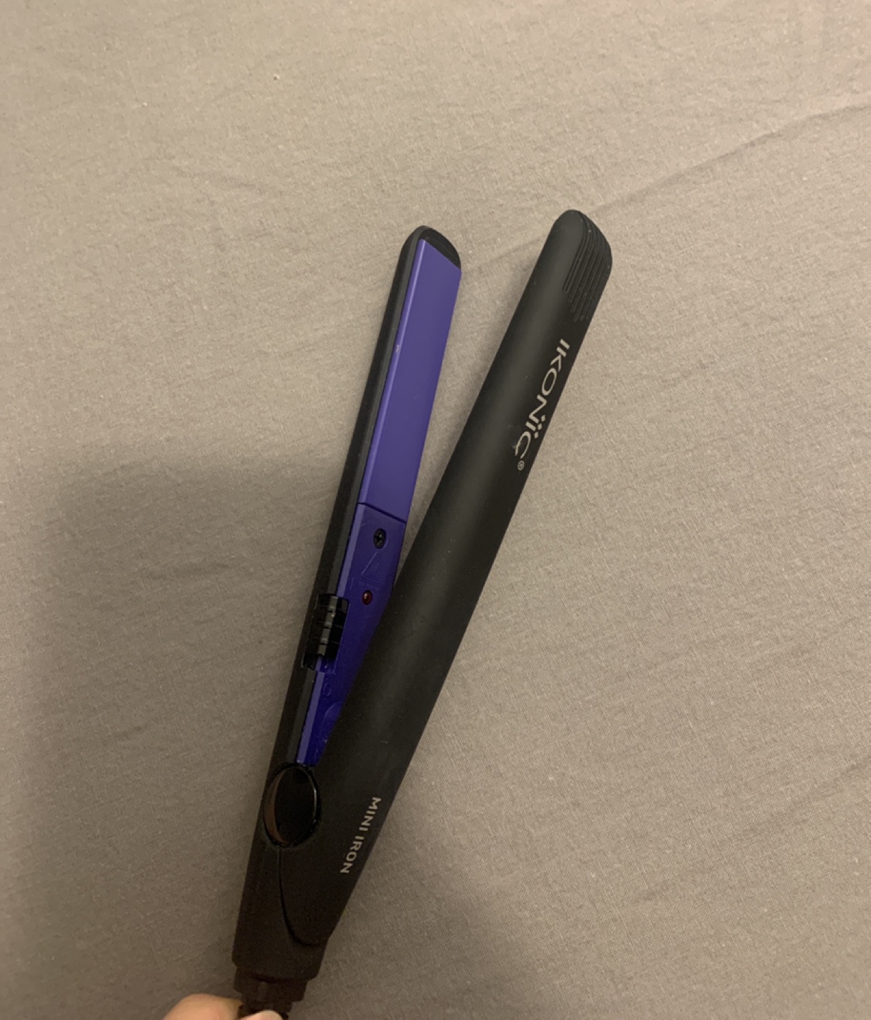 Mini straightener/waver (need’s adapter)