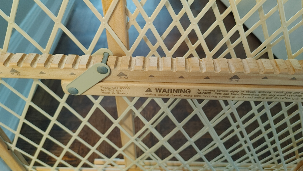 MOVING SALE! Evenflow doorway safety gate - photo 3
