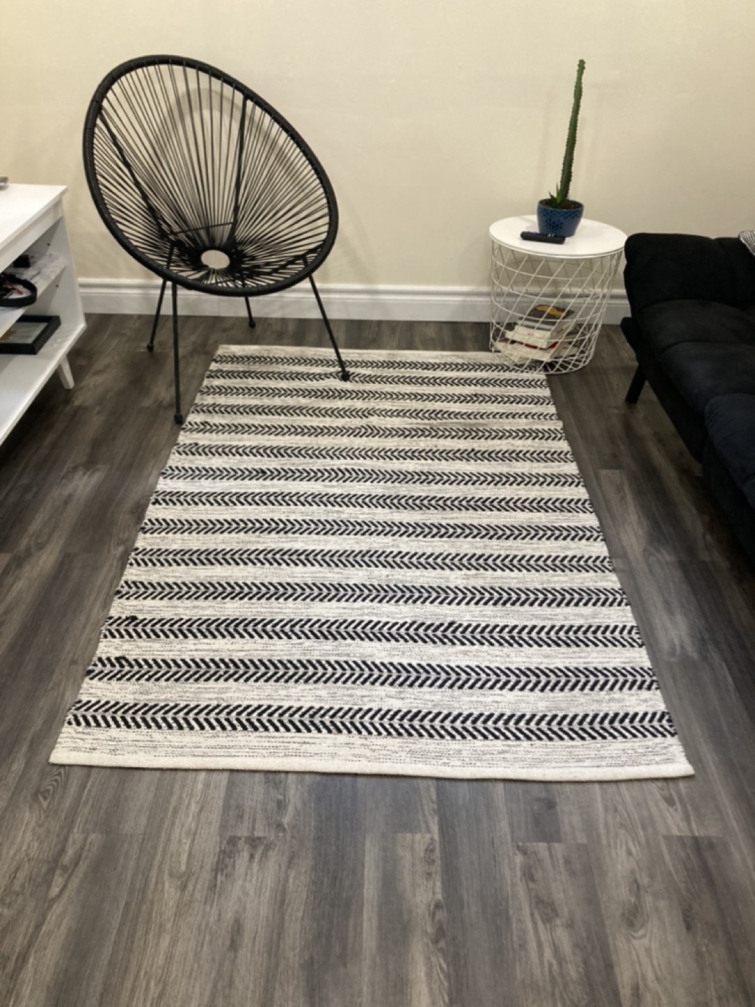Rectangle Rug/carpet arrow black thumbnail