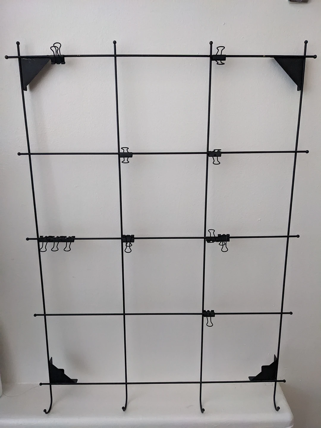 Metal display frame