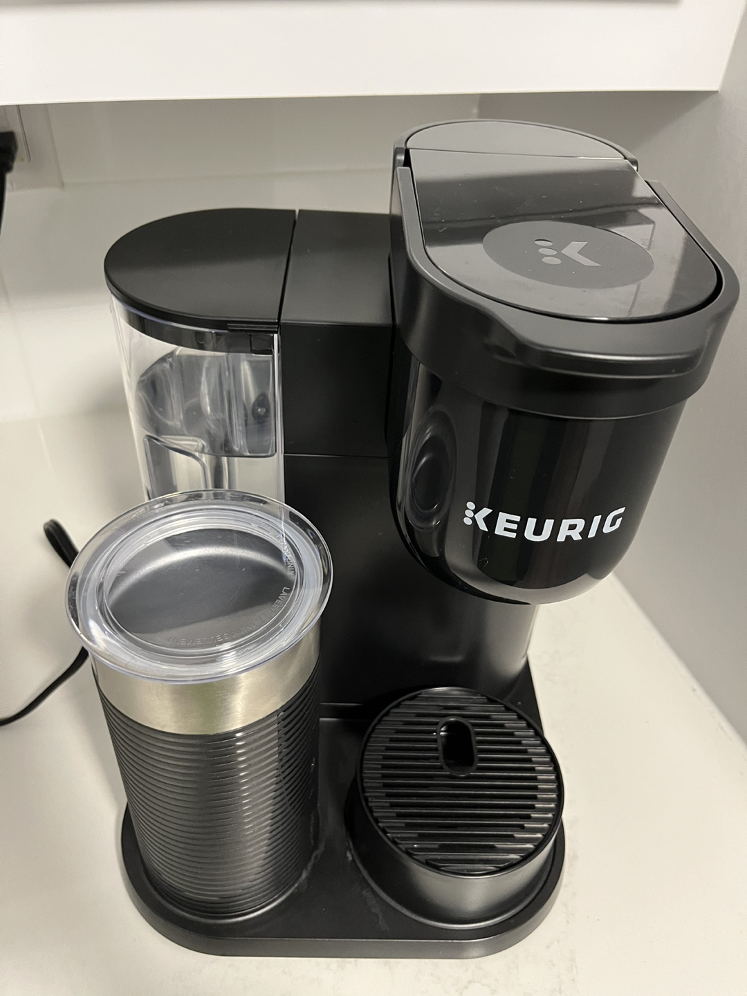 Keurig coffe Maker - K- Cafe Essentials