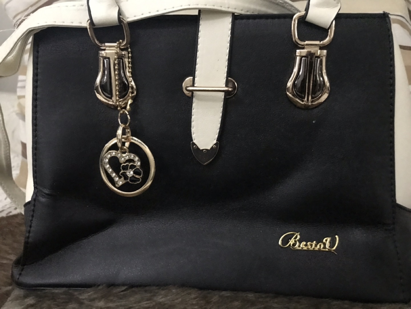 New hold or hand bag🦃 image indicator(5)