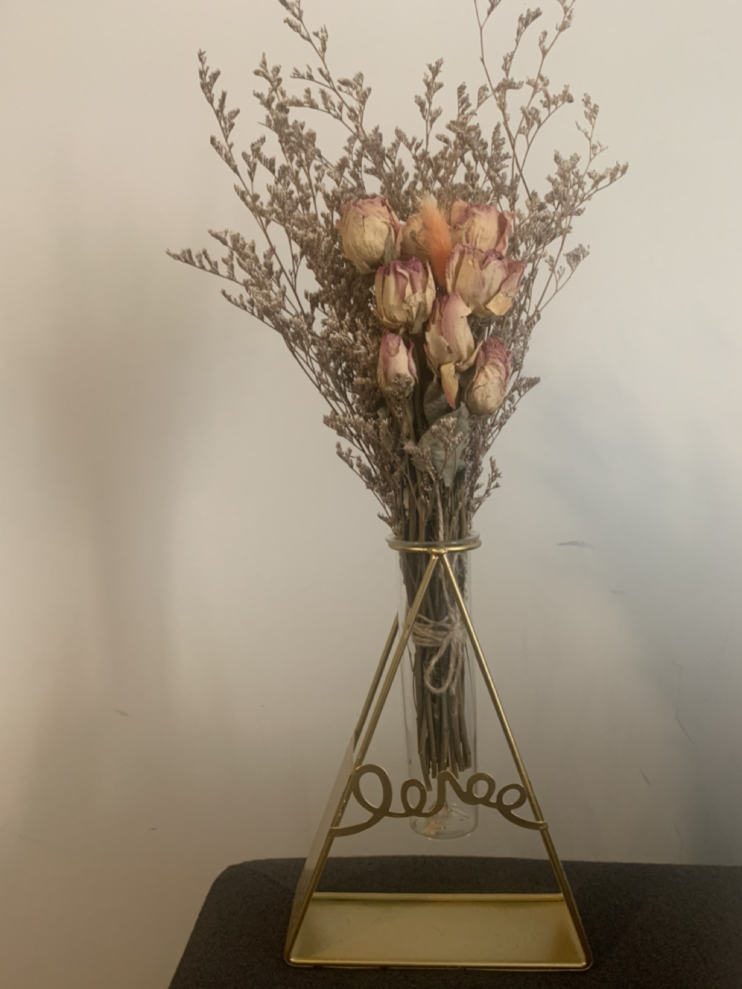 Dry flowers bouquet with vase thumbnail