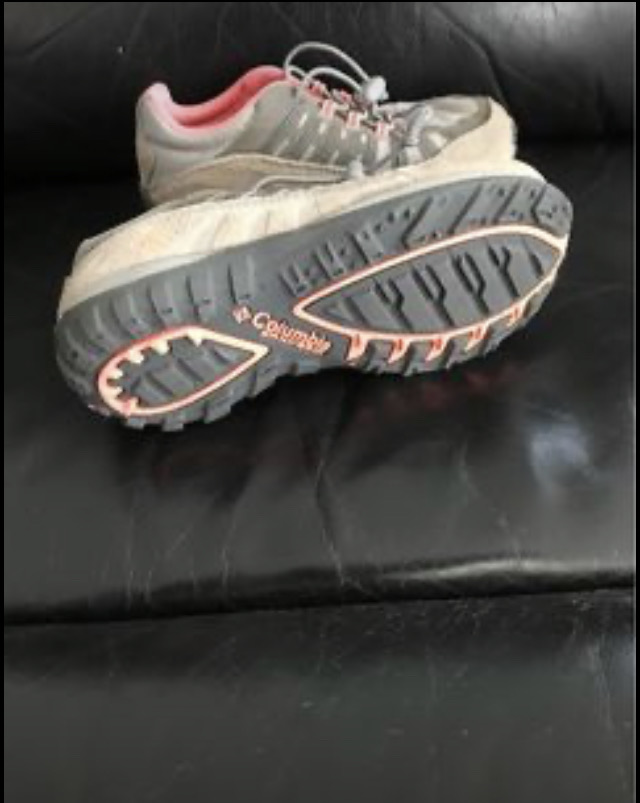 Columbia girl walking shoes image indicator(3)