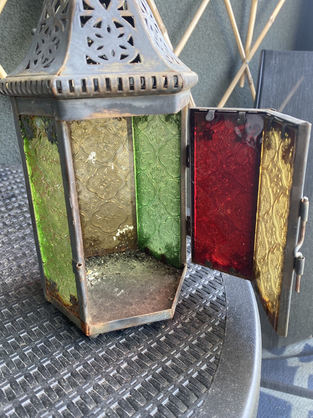 Outdoor Lantern image indicator(2)