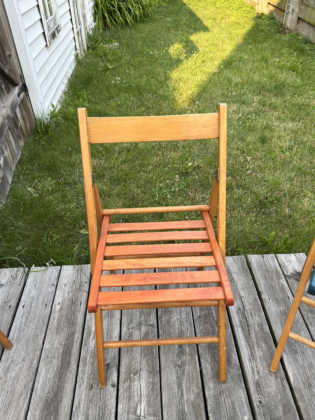 Folding chairs image indicator(4)