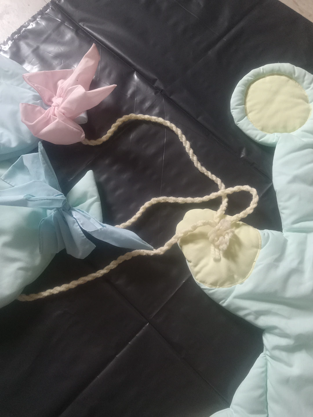 Nursery décor!!! Excellent Condition! - photo 4