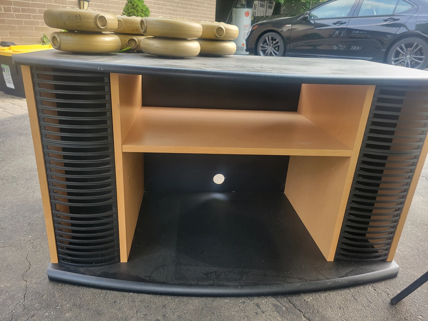 Table thumbnail
