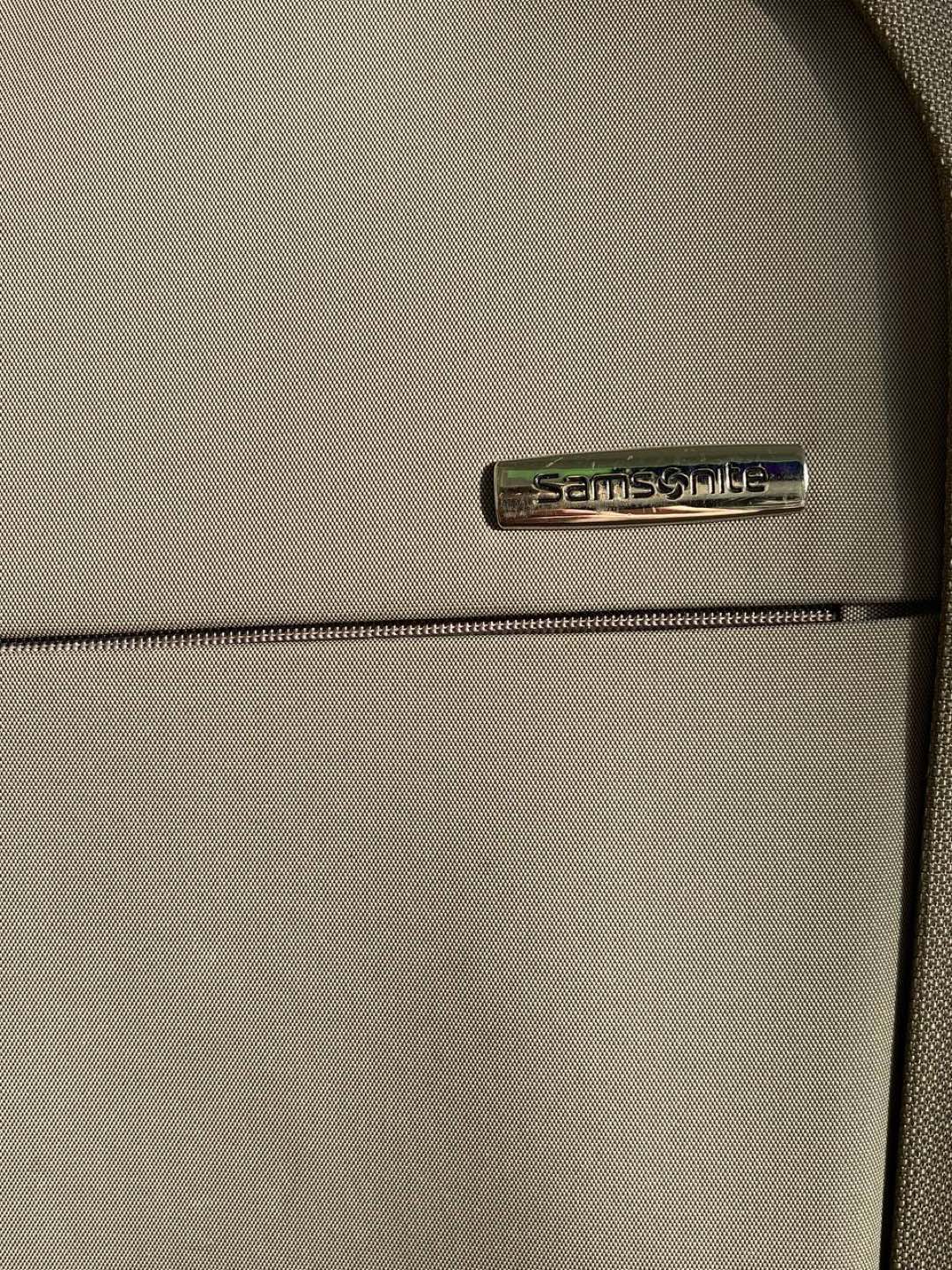 Suite Case Samsonite image indicator(6)